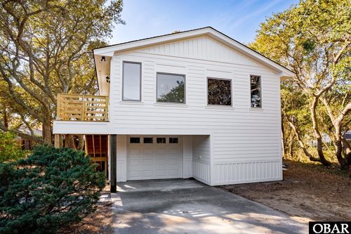 900 Fox St, Kill Devil Hills, NC, 27948-8925 | Card Image