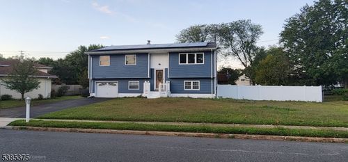 39 Oak Ter, Howell, NJ, 07731-2715 | Card Image