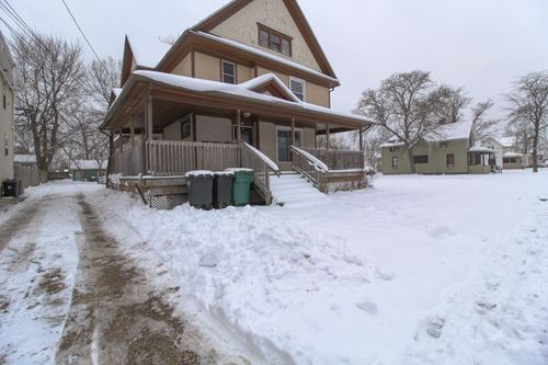 94 Cliff St, Battle Creek, MI, 49014-4399 | Card Image