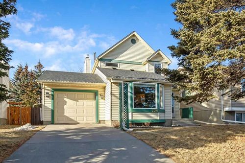 220 Scenic Way Nw, Calgary, AB, T3L1B8 | Card Image