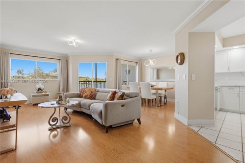 apt-202b-13705 Sw 12th St, Pembroke Pines, FL, 33027-7442 | Card Image