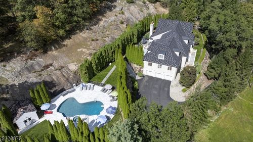 49 Cherokee Ct, Sparta, NJ, 07871-2929 | Card Image