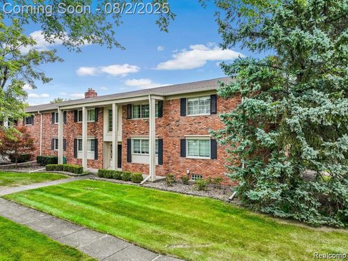 apt-a1-42472 Woodward Ave, Bloomfield Hills, MI, 48304-5141 | Card Image