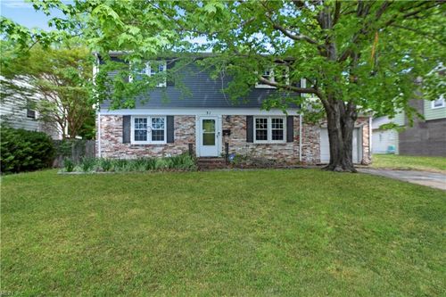 31 Colonial Acres Dr, Hampton, VA, 23664-1745 | Card Image