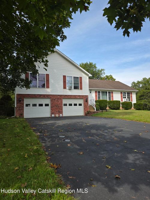 162 Hilltop Dr, Hurley, NY, 12443-5221 | Card Image