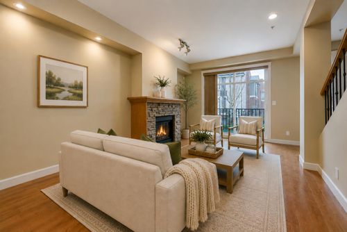 38-20738 84 Ave, Langley, BC, V2Y0J6 | Card Image