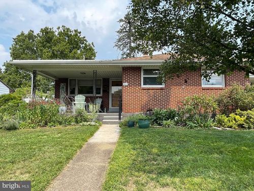 803 Carol Cir, NEW CUMBERLAND, PA, 17070-1418 | Card Image