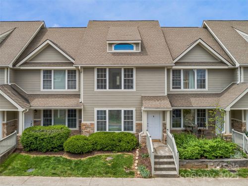 30 Rotunda Cir, Asheville, NC, 28806-0005 | Card Image