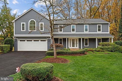 7221 Hyde Rd, Falls Church, VA, 22043-2716 | Card Image