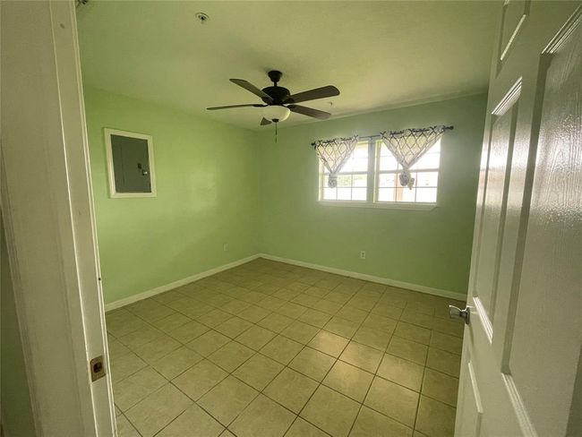 B2-Bath 2 | Image 25