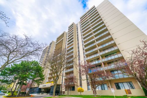 905-177 Linus Rd, North York, ON, M2J4S5 | Card Image
