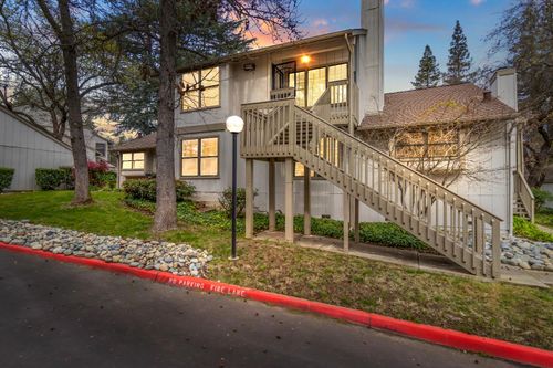 apt-b-3900 Park Circle Ln, Carmichael, CA, 95608-6752 | Card Image