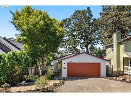 1034 Columbia Ave, Gladstone, OR, 97027-1724 | Card Image