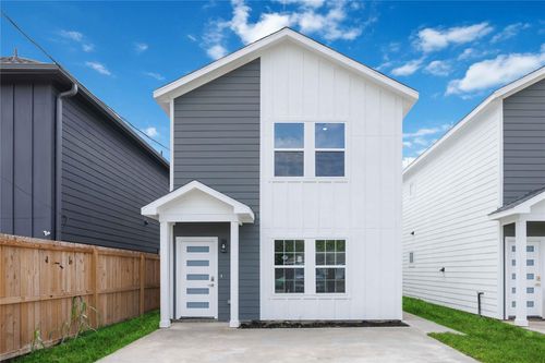 c-d-7502 Laura Koppe Rd, Houston, TX, 77028-1806 | Card Image