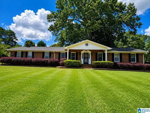 3912 Lee Dr, Anniston, AL, 36207-6421 | Card Image