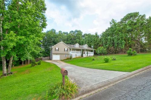 1137 Eagles Nest Cir, Carrollton, GA, 30116-5472 | Card Image