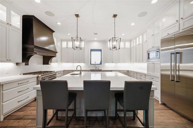 27415 Siandra Creek Ln, House other with 5 bedrooms, 5 bathrooms and 6 parking in Spring TX | Image 13