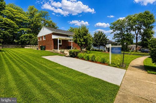 5712 Ash Dr, SPRINGFIELD, VA, 22150-3611 | Card Image