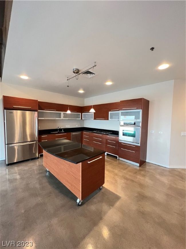 UNIT-1414 - 900 Las Vegas Blvd S, Home with 1 bedrooms, 2 bathrooms and 1 parking in Las Vegas NV | Image 8