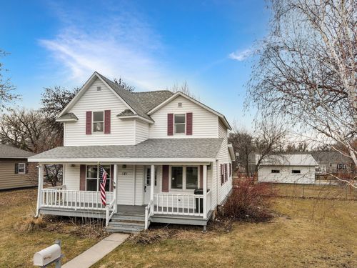 221 W Park Ave, Warren, MN, 56762-1149 | Card Image