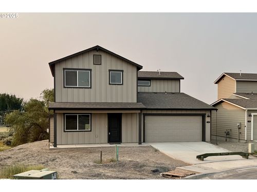 1734 Ne 9th Pl, Hermiston, OR, 97838-2398 | Card Image