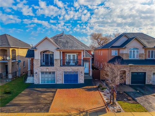 2305 Newcastle Cres, Oakville, ON, L6M4P5 | Card Image