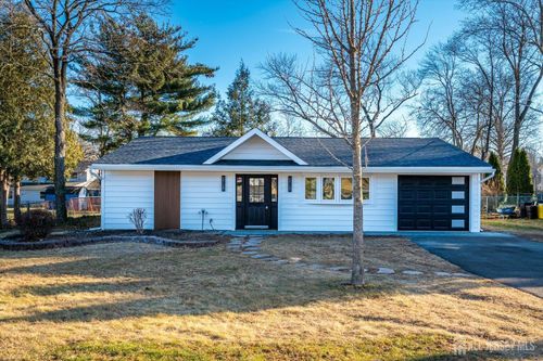 20 Starling Rd, Kendall Park, NJ, 08824-1009 | Card Image