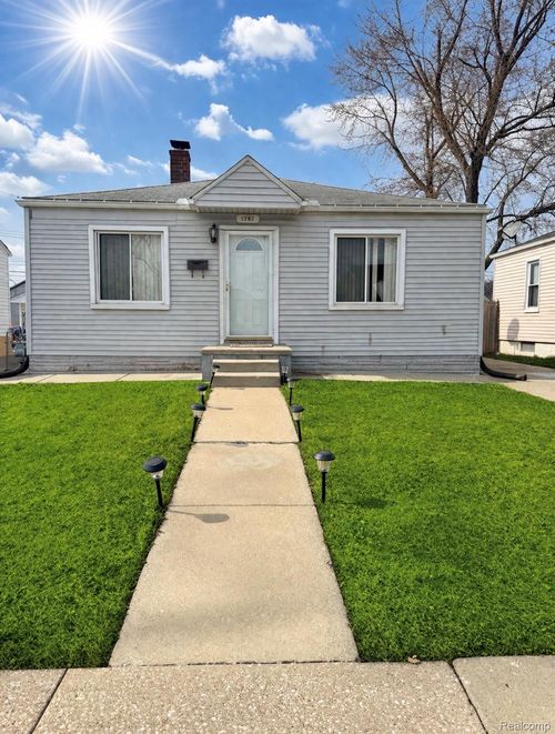 1282 Applewood Ave, Lincoln Park, MI, 48146-2040 | Card Image