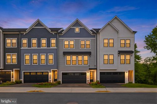 42182 Berrier Farms Ter, CHANTILLY, VA, 20151 | Card Image