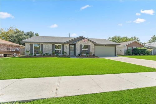 223 North Boulevard Boulevard, Slidell, LA, 70458 | Card Image