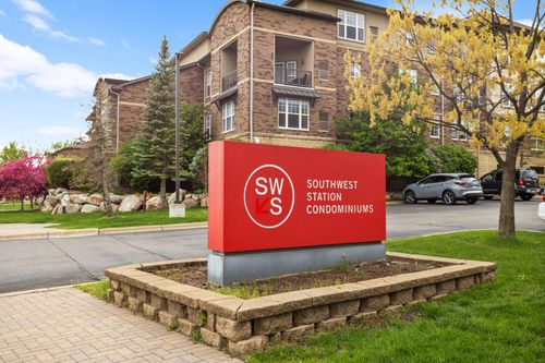 2113-13570 Technology Dr, Eden Prairie, MN, 55344-2266 | Card Image