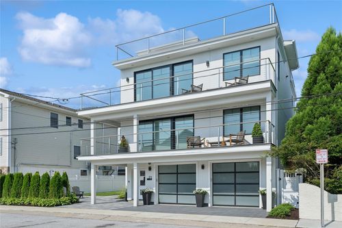 21 Oswego Ave, East Atlantic Beach, NY, 11561-1016 | Card Image