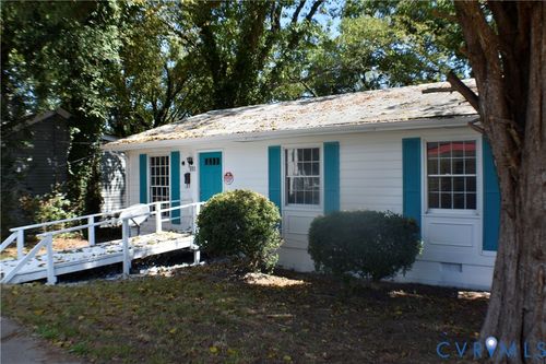 135 Terrace Ave, Petersburg, VA, 23803-4448 | Card Image