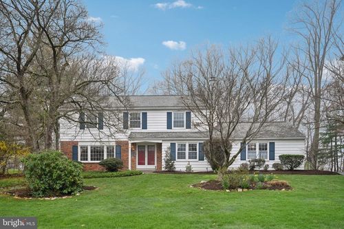 414 Longwood Dr, EXTON, PA, 19341-2015 | Card Image