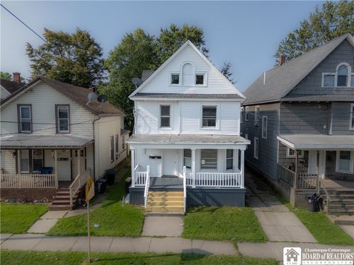 123 Maple Ave, Dunkirk, NY, 14048-2741 | Card Image