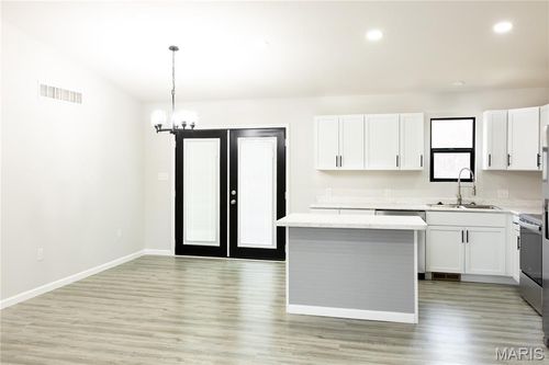 24401 Trolley Ln, Saint Robert, MO, 65584-3230 | Card Image