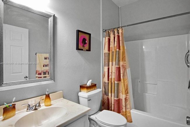 5806 Nw Breezy Brook Ct, House other with 3 bedrooms, 2 bathrooms and null parking in Port St. Lucie FL | Image 24