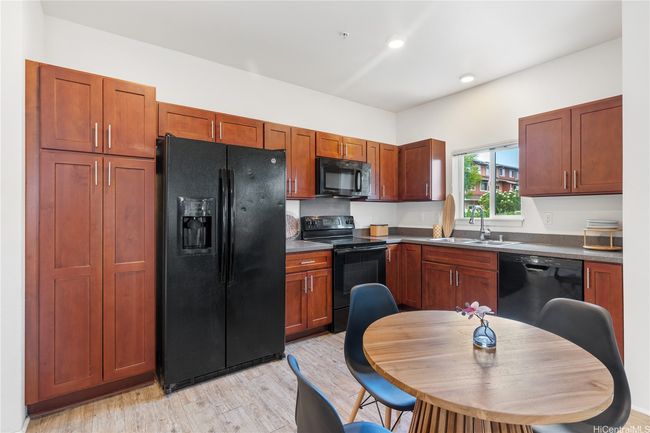 APT-512 - 458 Manawai St, Condo with 2 bedrooms, 2 bathrooms and 2 parking in Kapolei HI | Image 7