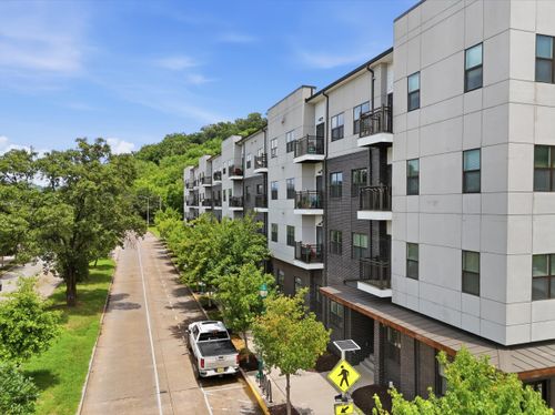 782 Riverfront Pkwy, CHATTANOOGA, TN, 37402-1617 | Card Image