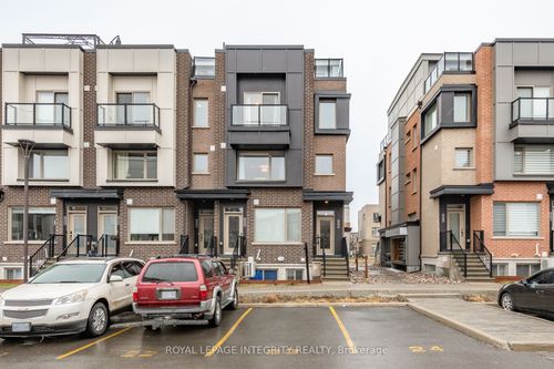 138-541 Takamose Pvt, Ottawa, ON, K1K5A5 | Card Image