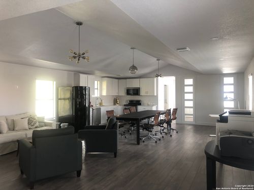 503 Nolan St, San Antonio, TX, 78202-2251 | Card Image