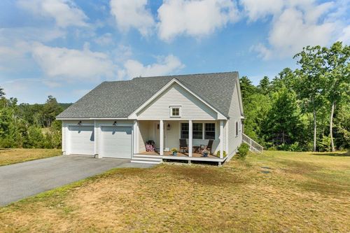 14 Village Corner Rd, Wolfeboro, NH, 03894 | Card Image
