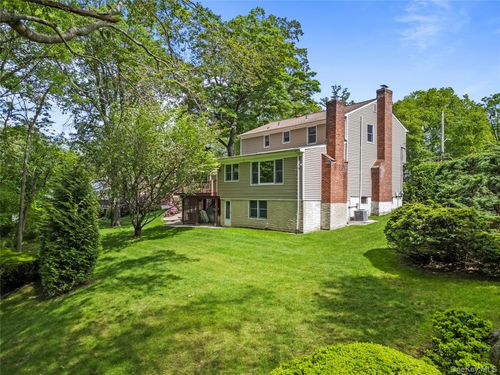 33 Sammis Ln, White Plains, NY, 10605-4738 | Card Image