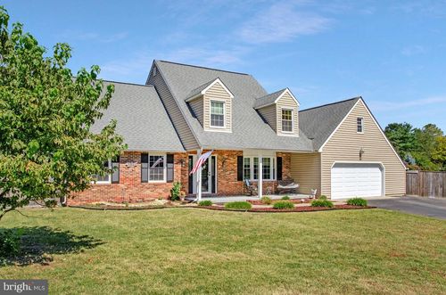 1588 Redhaven Dr, Severn, MD, 21144-1050 | Card Image