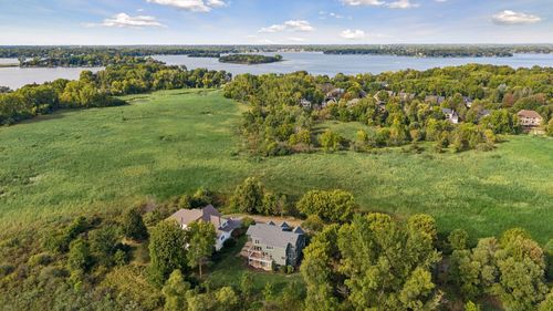 27125 Marsh Pointe Ct, Excelsior, MN, 55331-7112 | Card Image