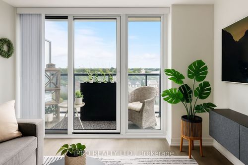 1017-8 Trent Ave, Toronto, ON, M4C0A6 | Card Image