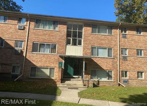 38-17272 Bentler Street, Detroit, MI, 48219 | Card Image