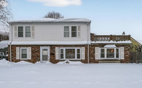 74 Alandale Pkwy, Norwood, MA, 02062-4019 | Card Image