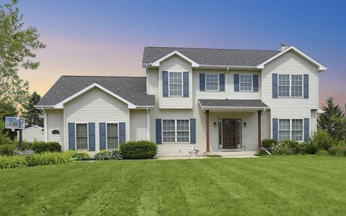 4851 W Alesci Drive, Franklin, WI, 53132 | Card Image