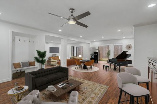 4-7575 Katy Fwy, Houston, TX, 77024-2117 | Card Image